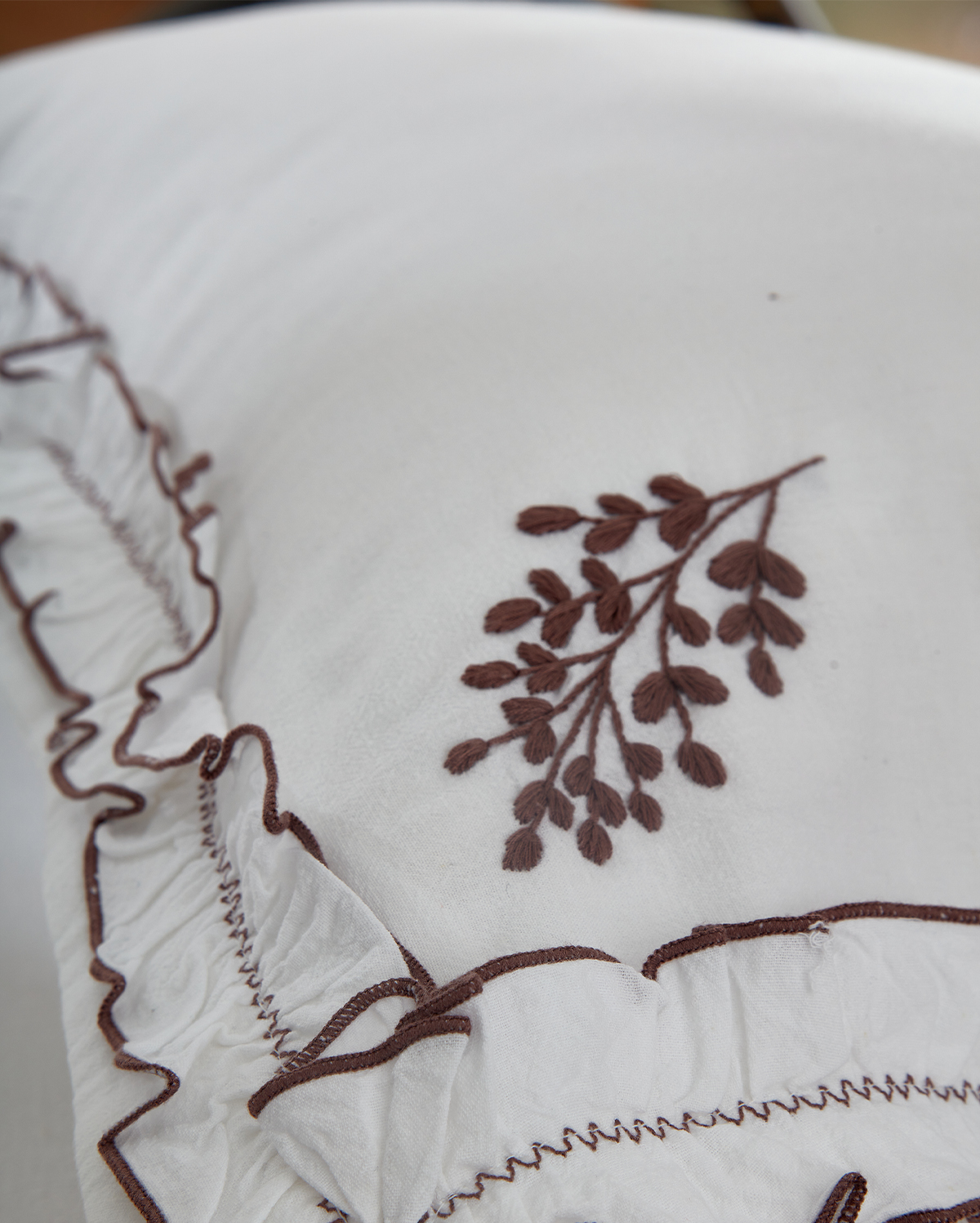 Embroidered Duvet Cover Set - White